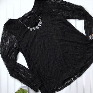 •Style & Co• black lace top {D24}